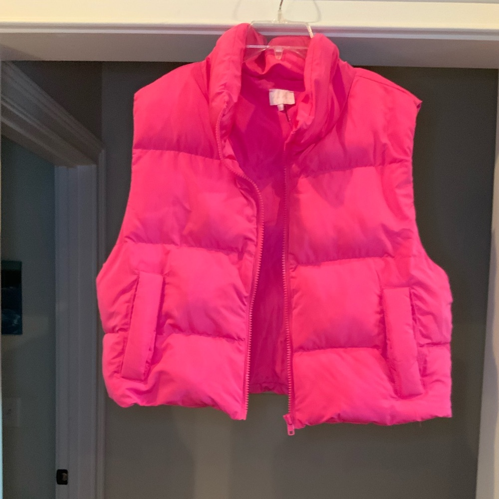entro Bright Pink Puffer Vest crop